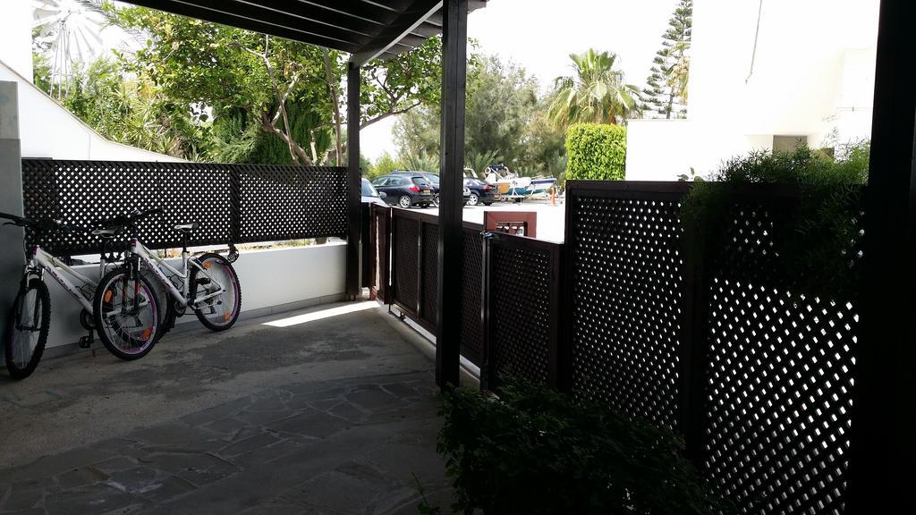 Yialos Holiday Apartments Bahçalar Oda fotoğraf