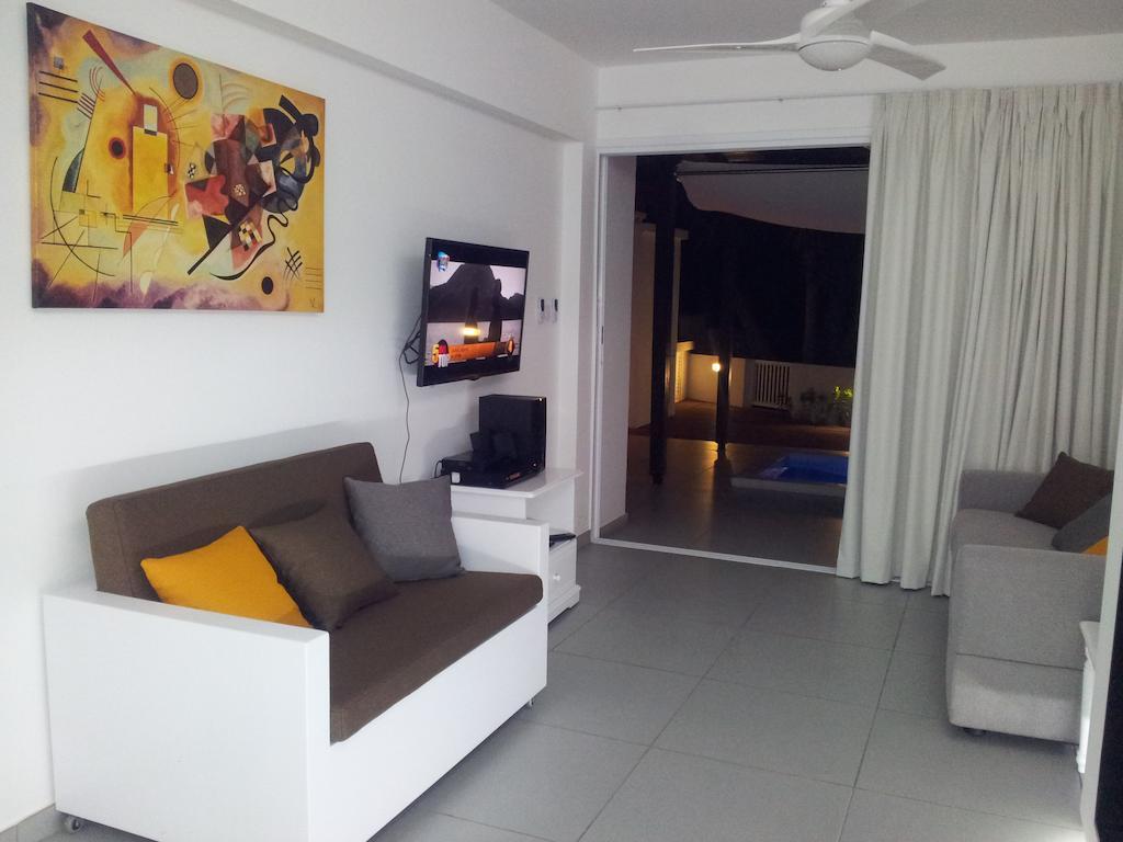 Yialos Holiday Apartments Bahçalar Oda fotoğraf