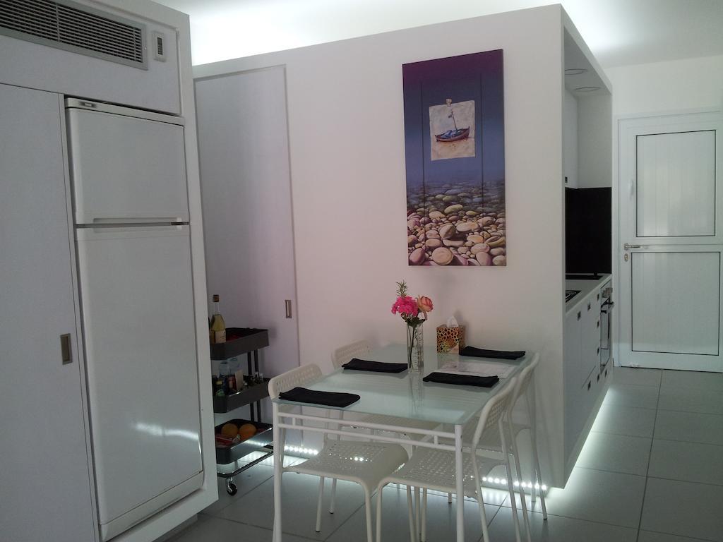 Yialos Holiday Apartments Bahçalar Oda fotoğraf